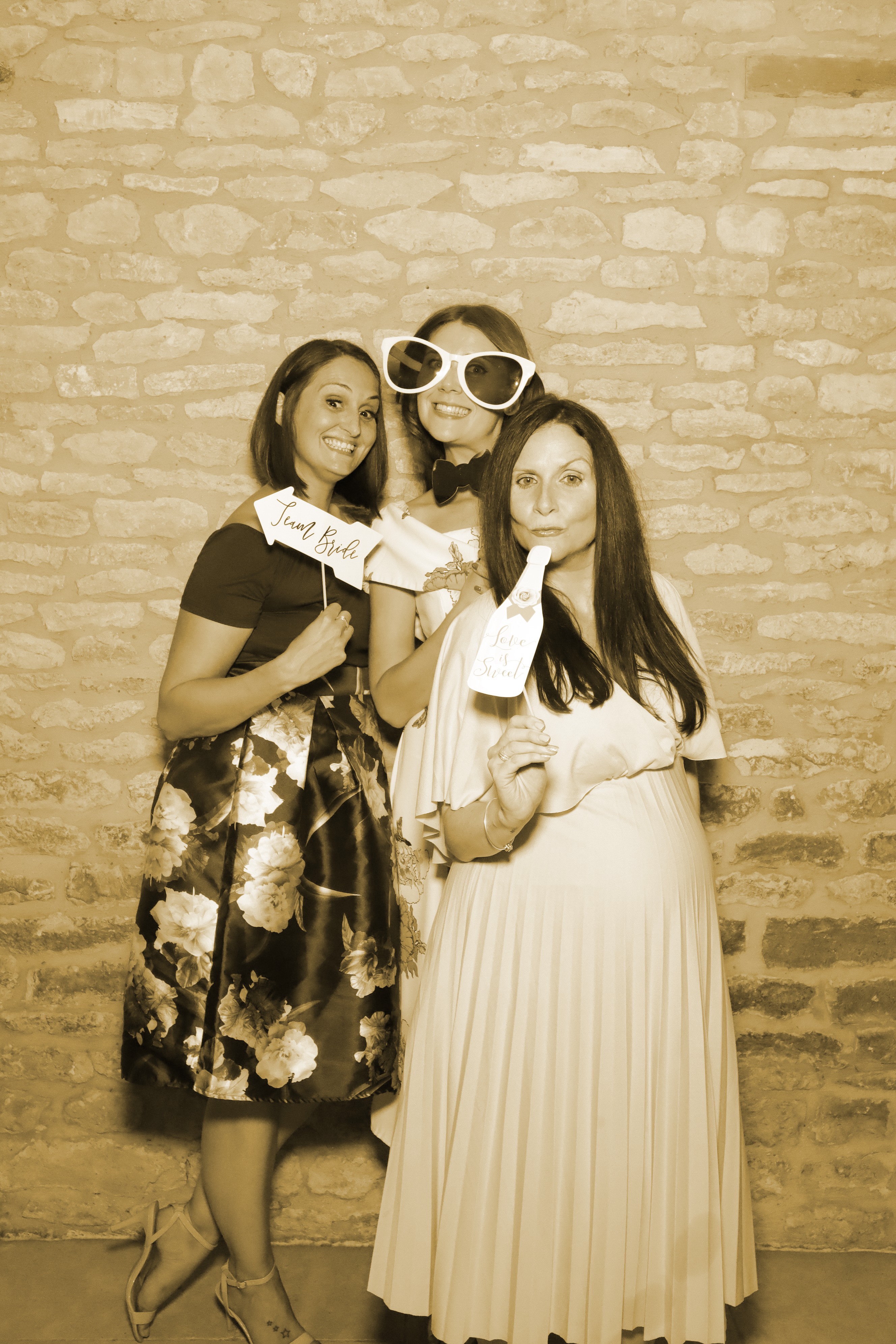 Natalie & Jack’s Wedding | View more photos from the event at gallery.myphotoboothexperience.co.uk/u/MyPhotoBoothExperienceLtd/Natalie-Jack’s-Wedding